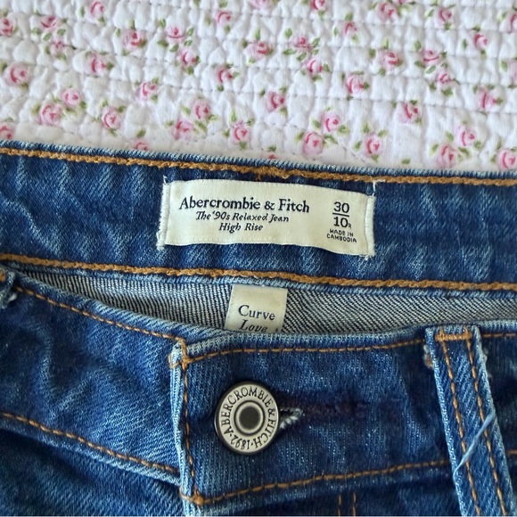 Abercrombie & Fitch Curve Love The ‘90s Relaxed High Rise Jeans Dark Wash Blue - Picture 5 of 6